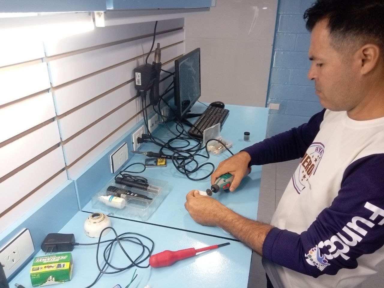 Cayapa Heroica recupera equipos tecnológicos de los bomberos de la Universidad de Oriente