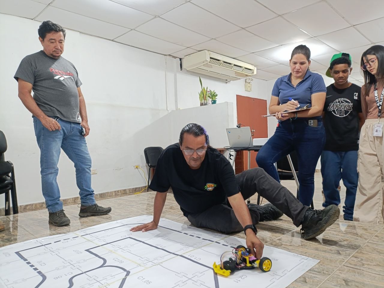 Sucre se alista para Olimpiadas de Robótica Creativa 2026