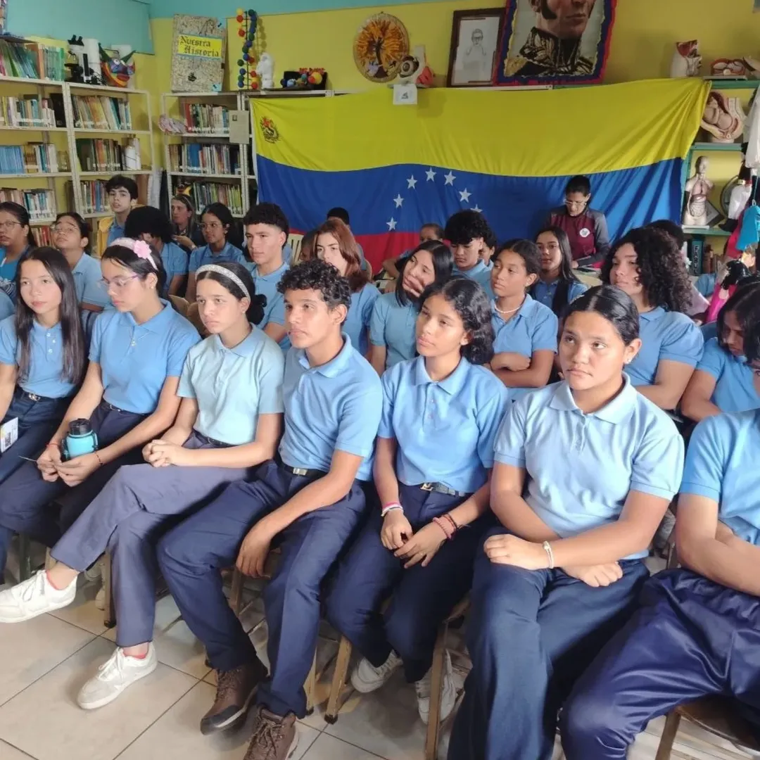 Jóvenes de Portuguesa, Apure y Monagas profundizan en el Ideario Bolivariano junto a facilitadores de semilleros científicos