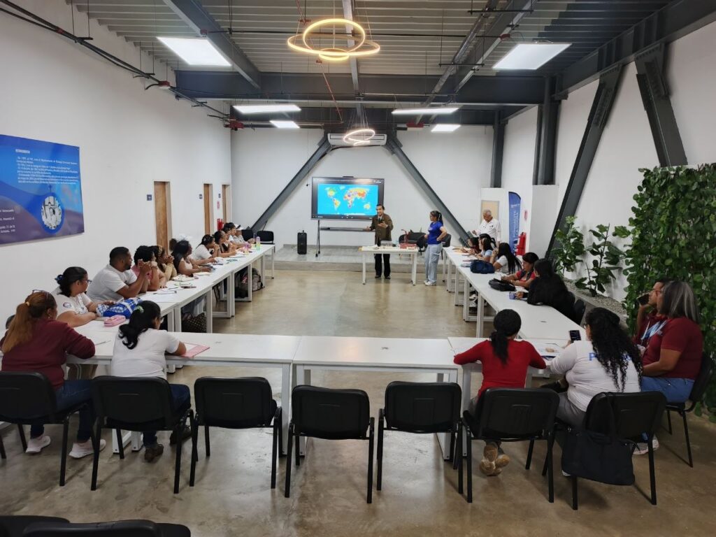 docentes de La Guaira