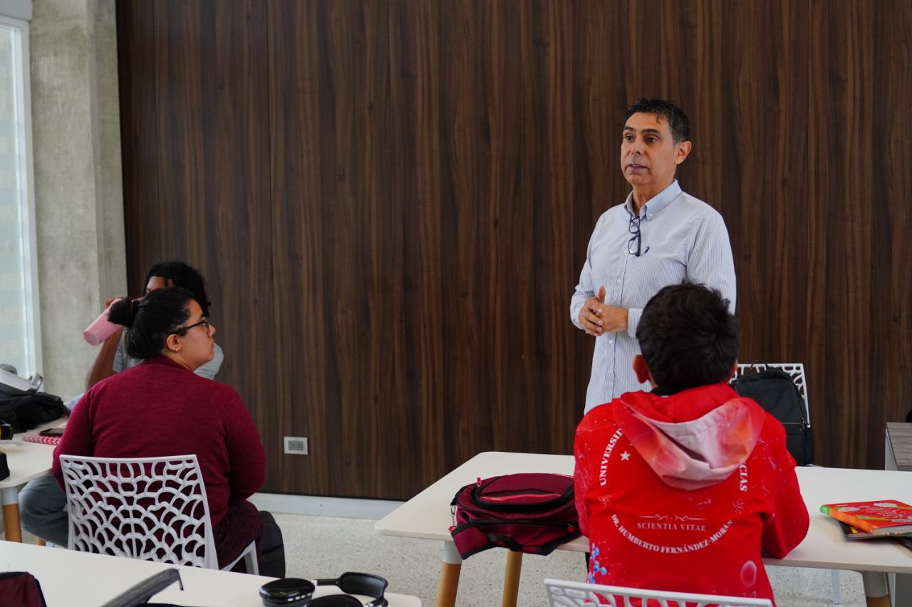 Investigador venezolano presenta modelos matemáticos para enfrentar el colapso térmico global