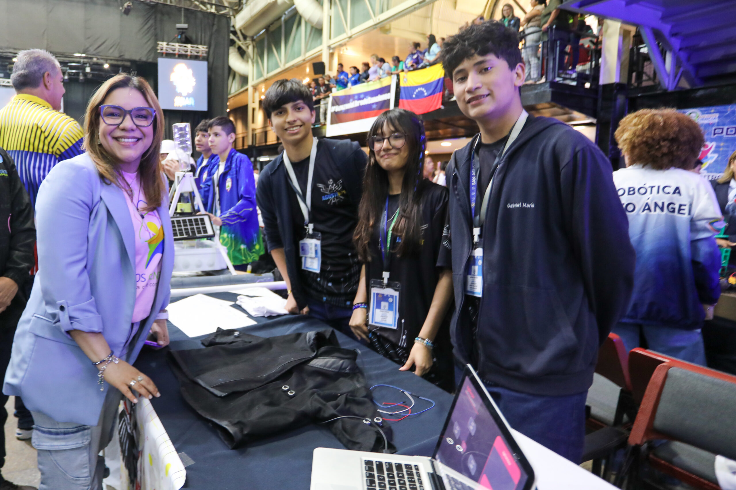 Olimpiadas de Robótica Creativa enaltecen el ingenio zuliano de más de 190 estudiantes