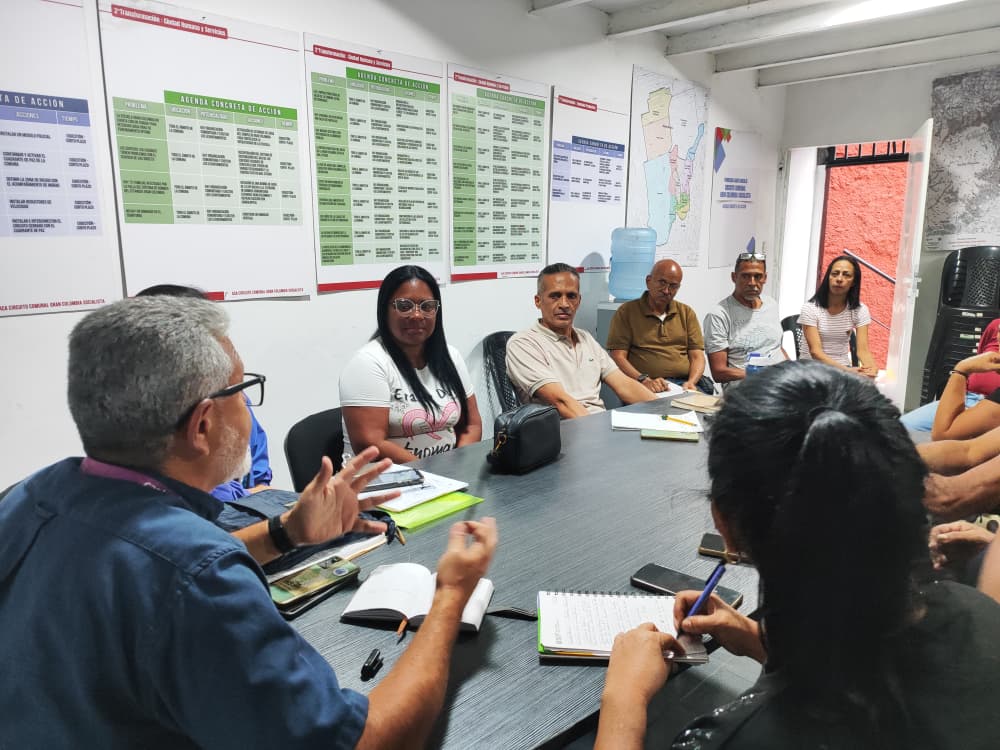 Poder popular y Cantv consolidan 2 mil mesas técnicas de telecomunicaciones en el país