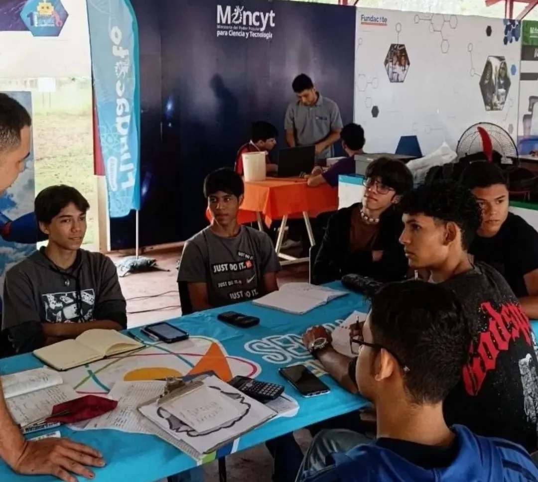 Fundacite Barinas impulsa formación científica de cara a las Olimpiadas de Robótica Creativa y Astronomía 2026
