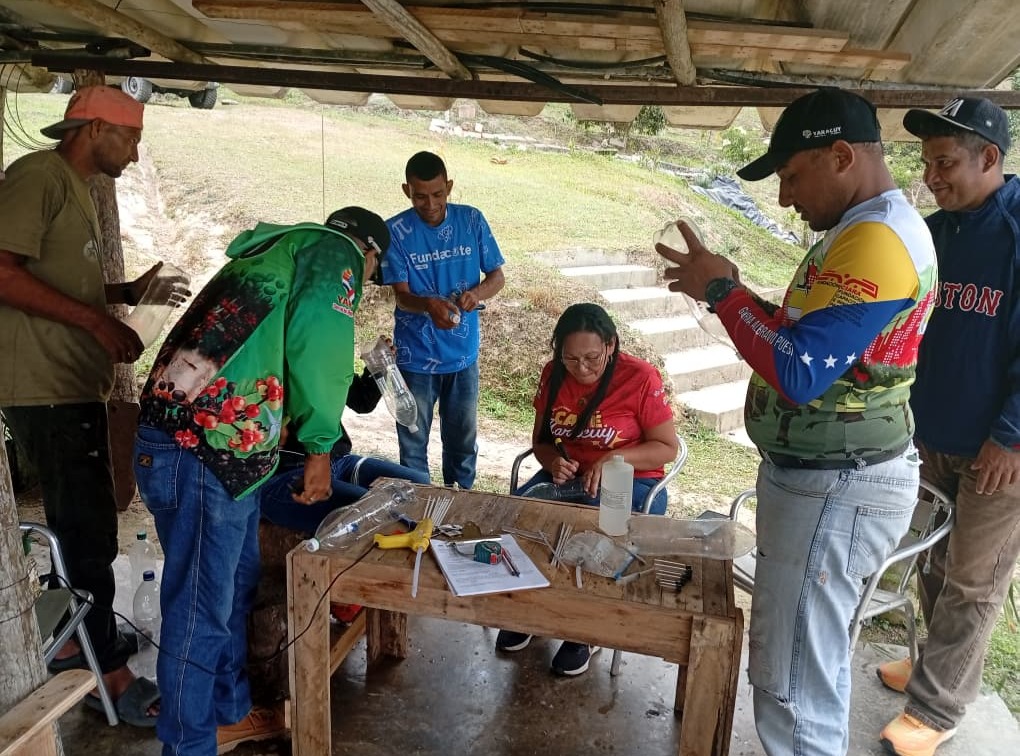 Capacitan a 14 productores de Yaracuy en manejo integral de la broca del café