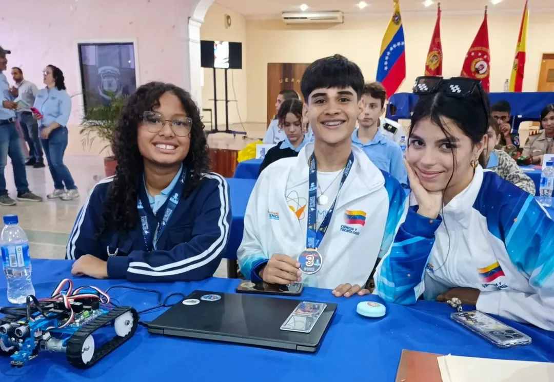 Aragua y Apure brillan en la fase estatal de las Olimpiadas de Robótica Creativa 2026