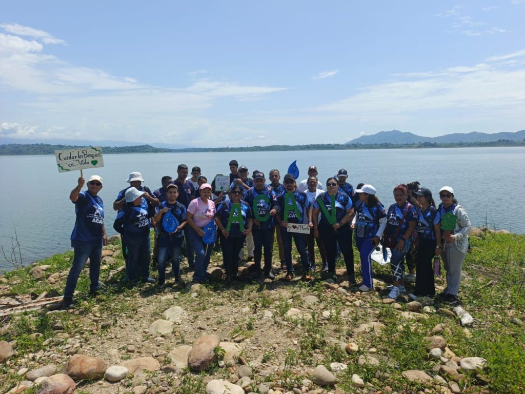 ACAV promueve la conciencia ambiental con la II Caminata Guardianes de los Embalses