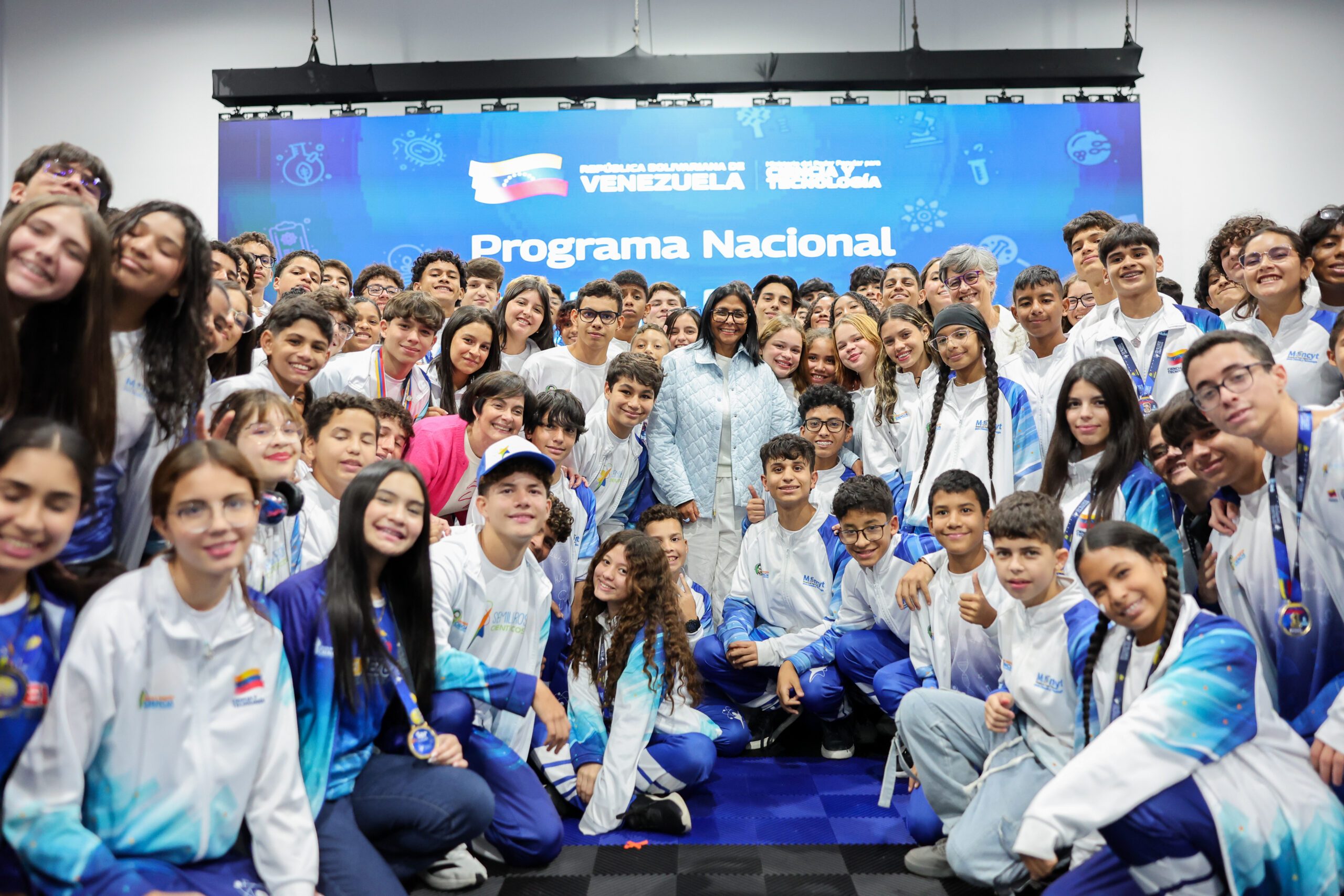 Presidenta Delcy Rodríguez convoca a jóvenes venezolanos a participar en el registro de proyectos productivos