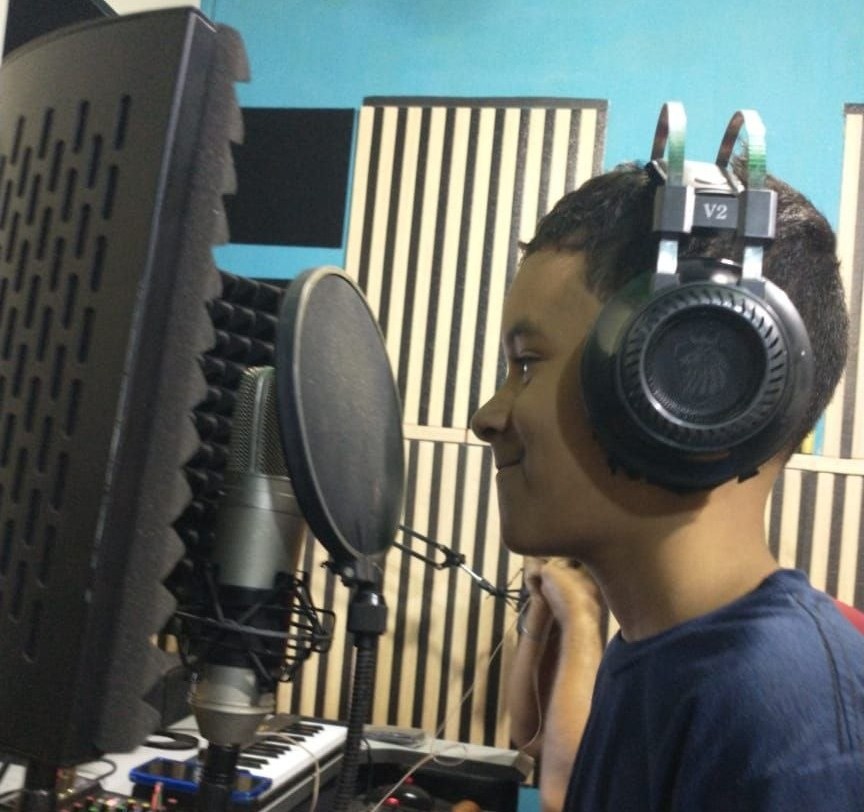 Guaros Titánicos lanzan tema musical que celebra la robótica y la innovación