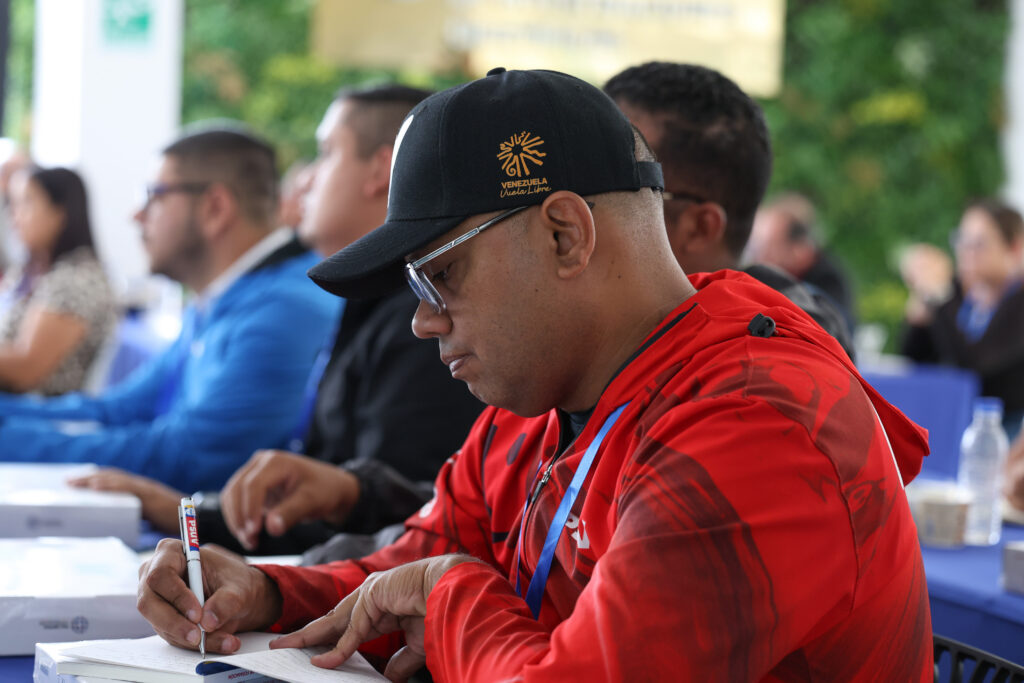 Militantes del PSUV, IVIC