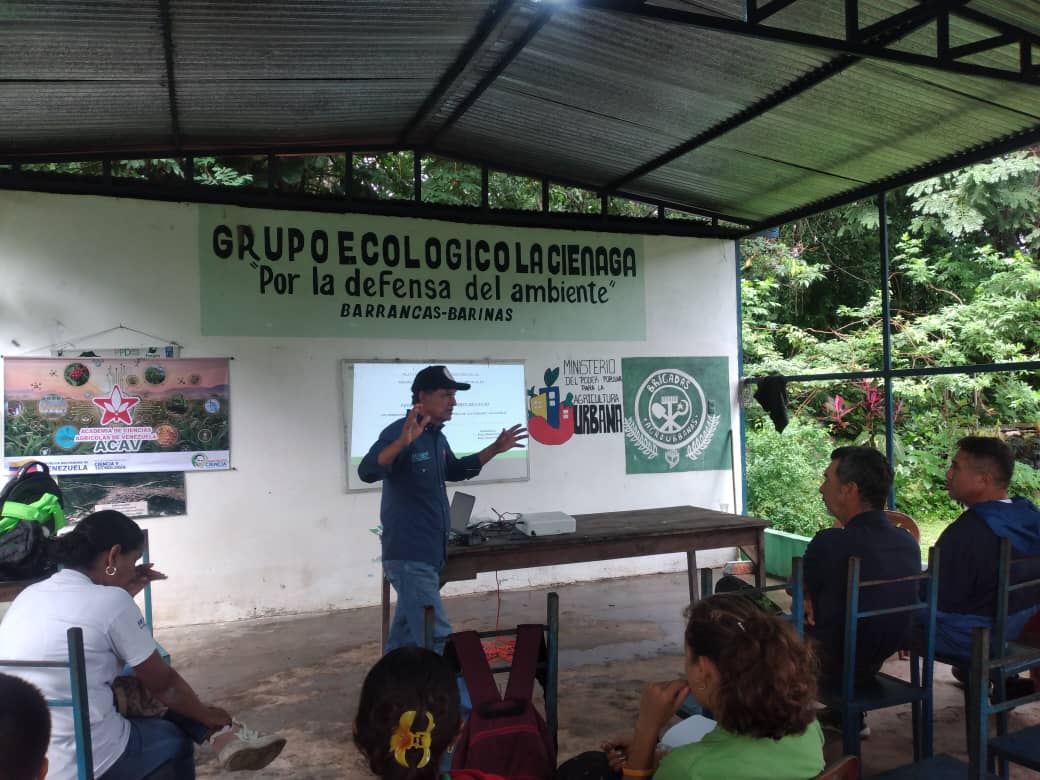 ACAV dicta taller de gestión financiera a productores de cacao en el estado Barinas