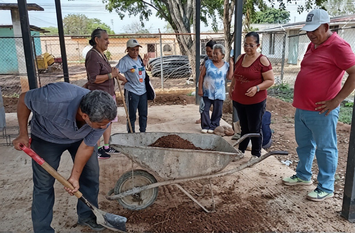Comuneros de Lara se forman en elaboración de fertilizantes ecológicos