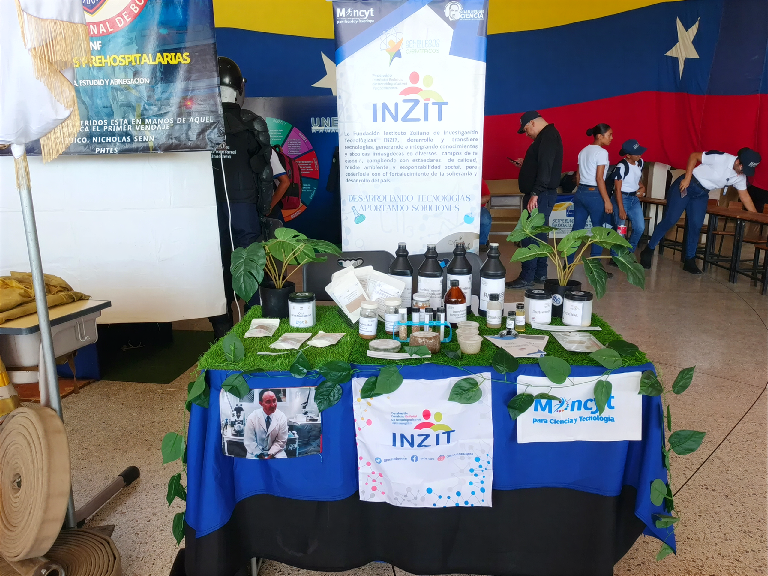 Mincyt destaca con proyectos de robótica y bienestar social en la Expo Feria UNES Innova 2026
