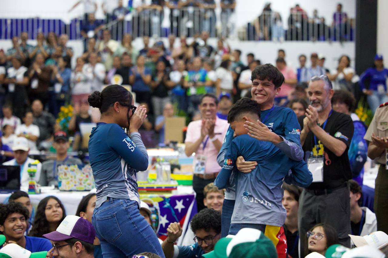 Anuncian a los ganadores de las Olimpiadas de Robótica Creativa 2026 Región Capital
