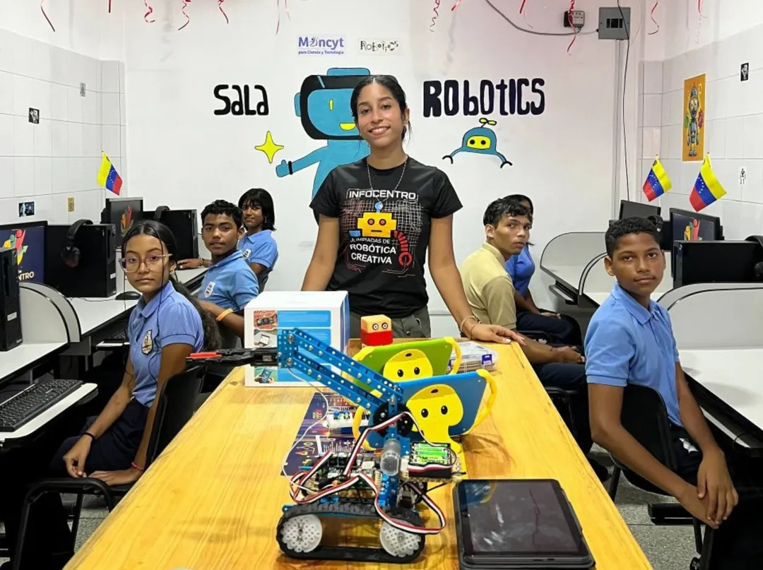 Inauguran sala de robótica educativa en Puerto La Cruz para beneficiar a más de 550 estudiantes