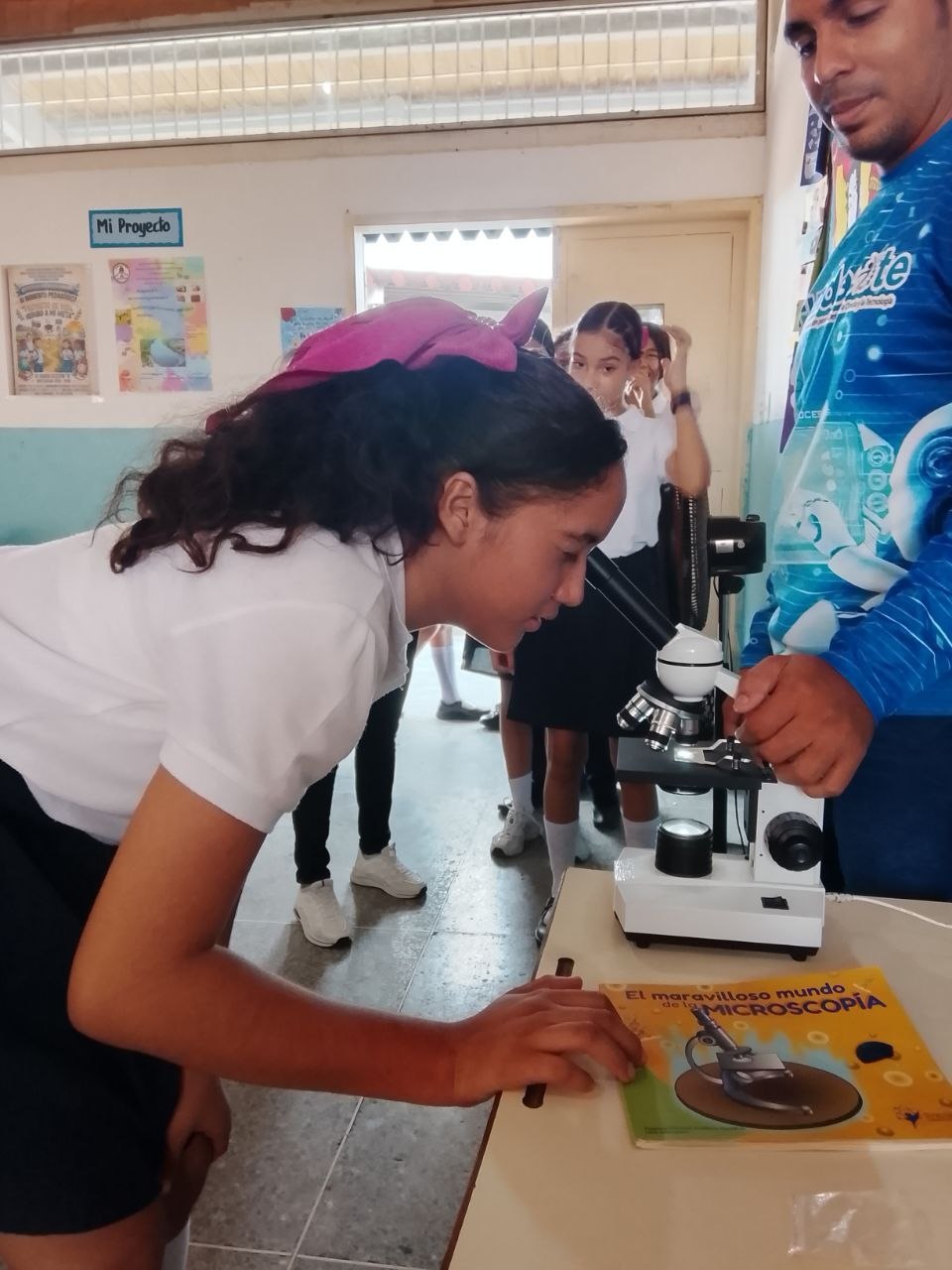 Fundacite Apure impulsa el estudio de la microscopía en escuelas de Apure