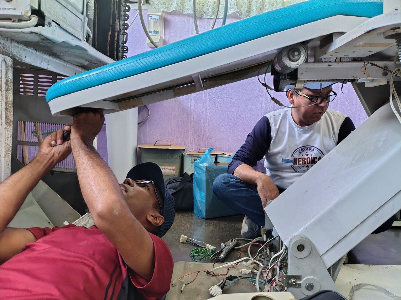 Cayapa Heroica recupera equipos educativos y médicos en Sucre y Falcón