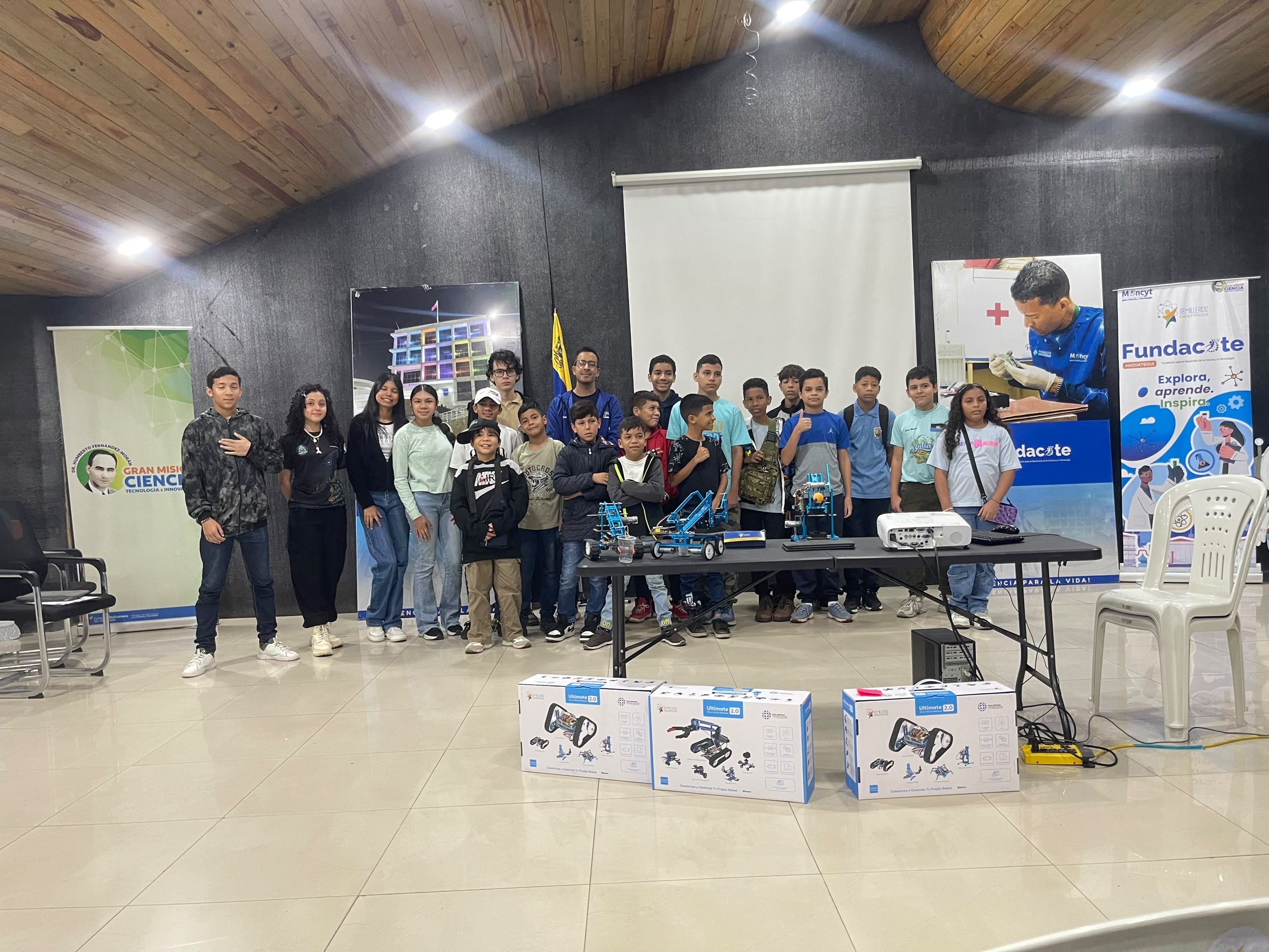 Masifican la robótica educativa para la generación de relevo en el estado Anzoátegui