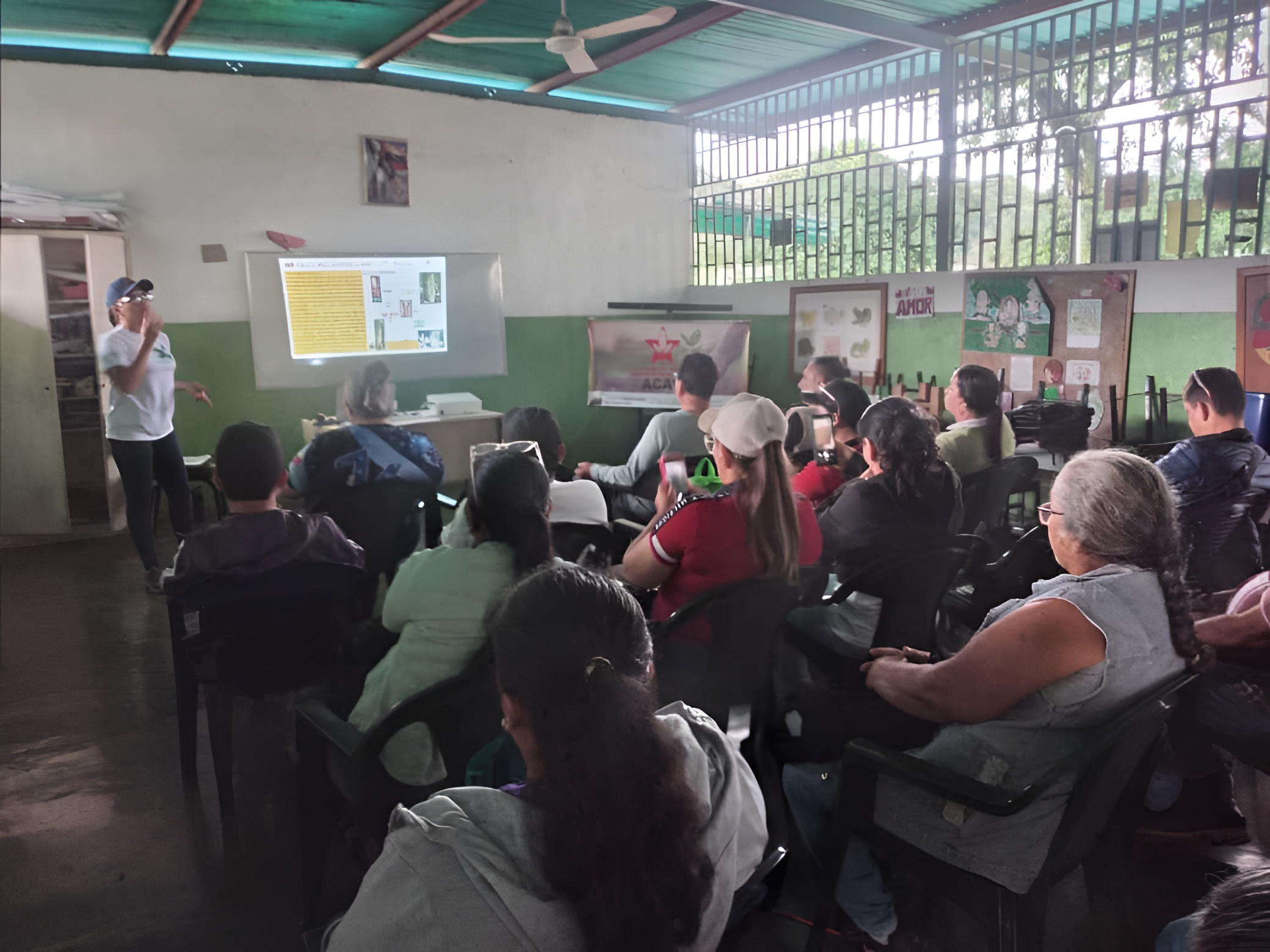 ACAV dictó jornada sobre manejo fitosanitario del cacao a productores del estado Barinas