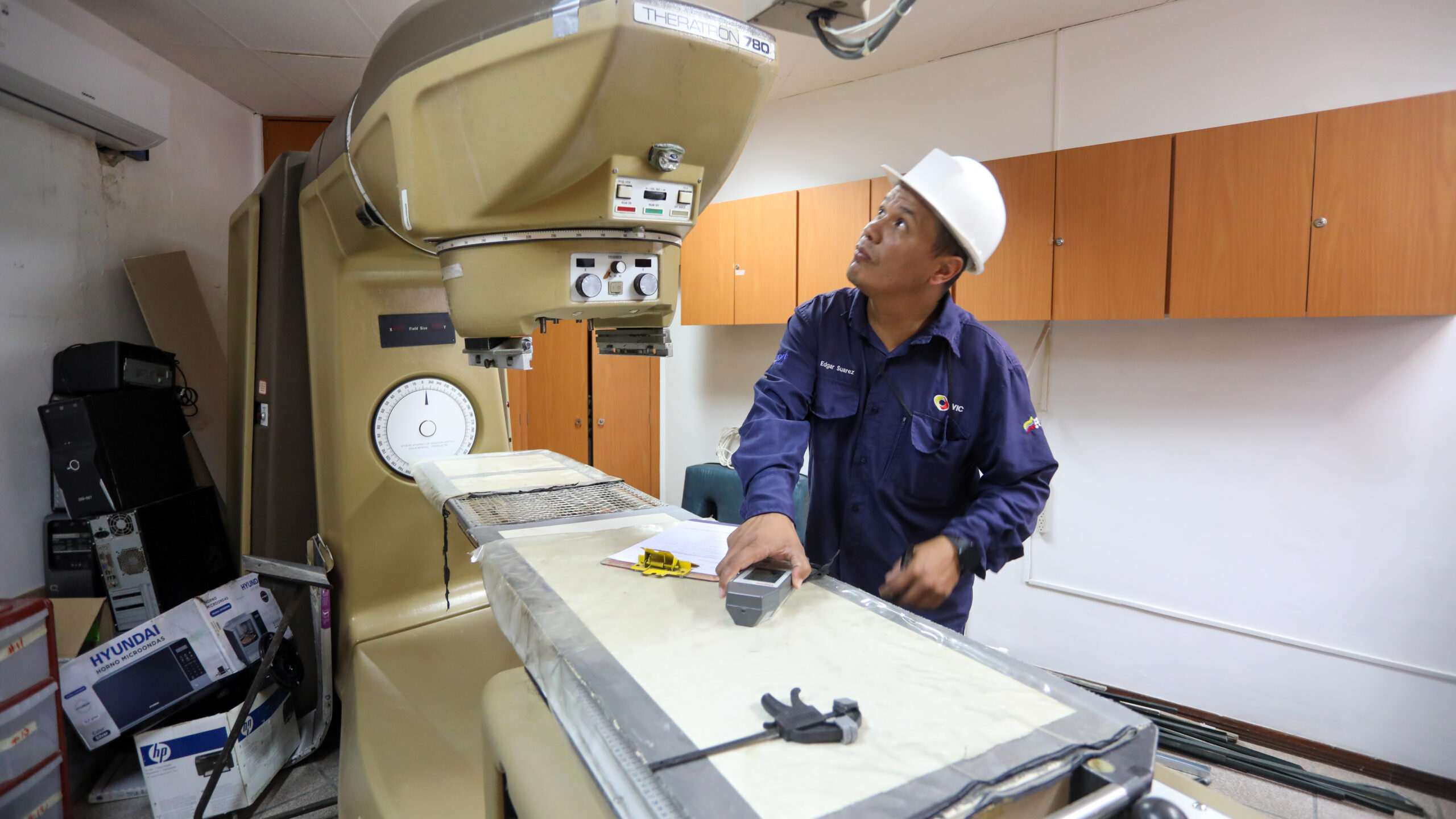 Mincyt evalúa traslado seguro de equipo de radioterapia en San Bernardino