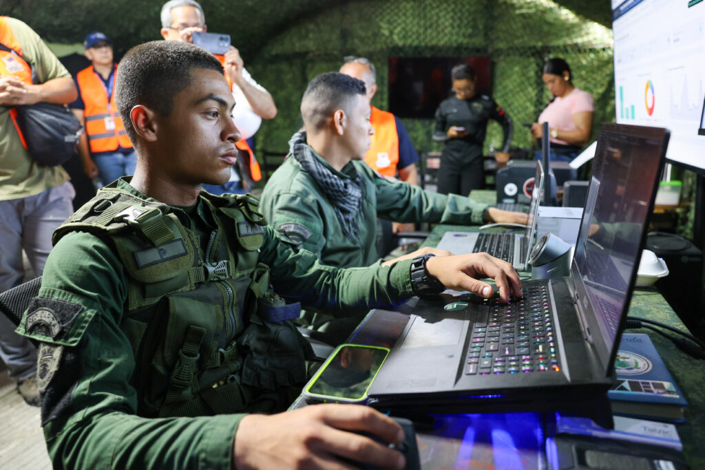 FANB y Mincyt implementan sistema de monitoreo en tiempo real para optimizar operaciones en La Guaira