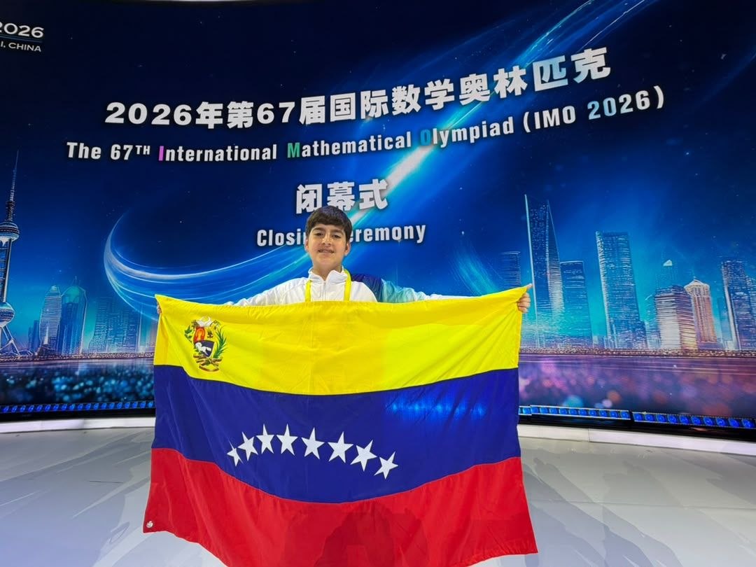 Semillero Científico Luis García obtuvo mención en Olimpiada Mundial de Matemática