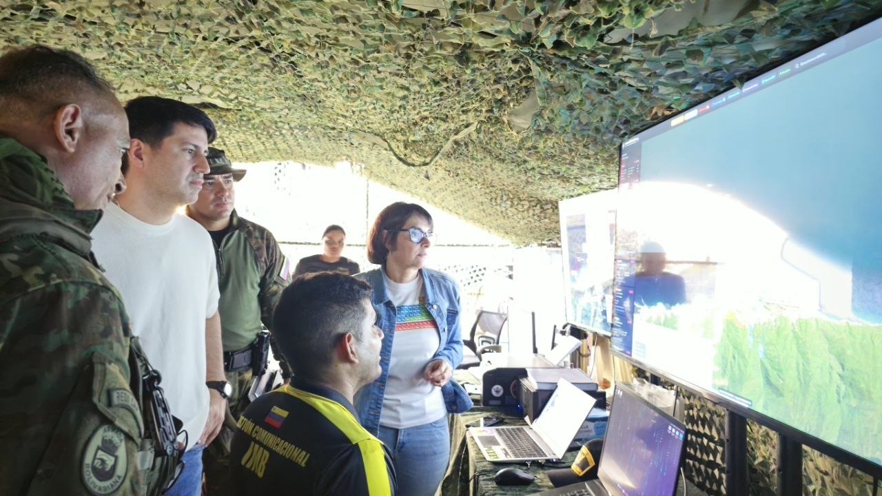Ministra Gabriela Jiménez y la FANB evalúan daños y despliegan atención integral tras los sismos