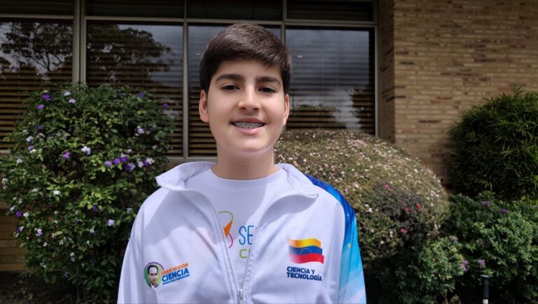 Semillero Científico Luis García obtuvo mención honorífica en Olimpiada Mundial de Matemática