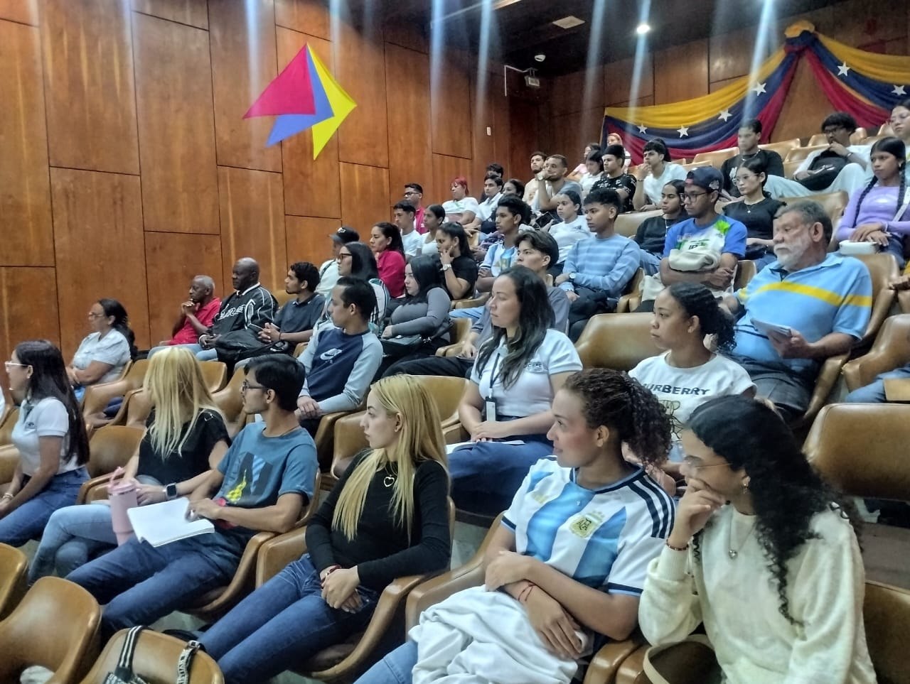 Fundación Ciepe impulsa calidad del cacao venezolano con conversatorio sobre biotecnología en postcosecha