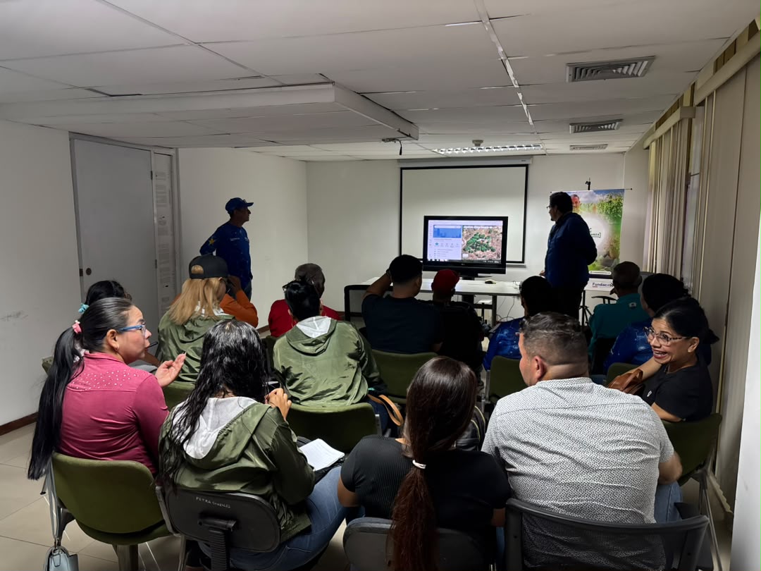 Fundacite Anzoátegui capacitó a productores y académicos en herramientas geográficas móviles