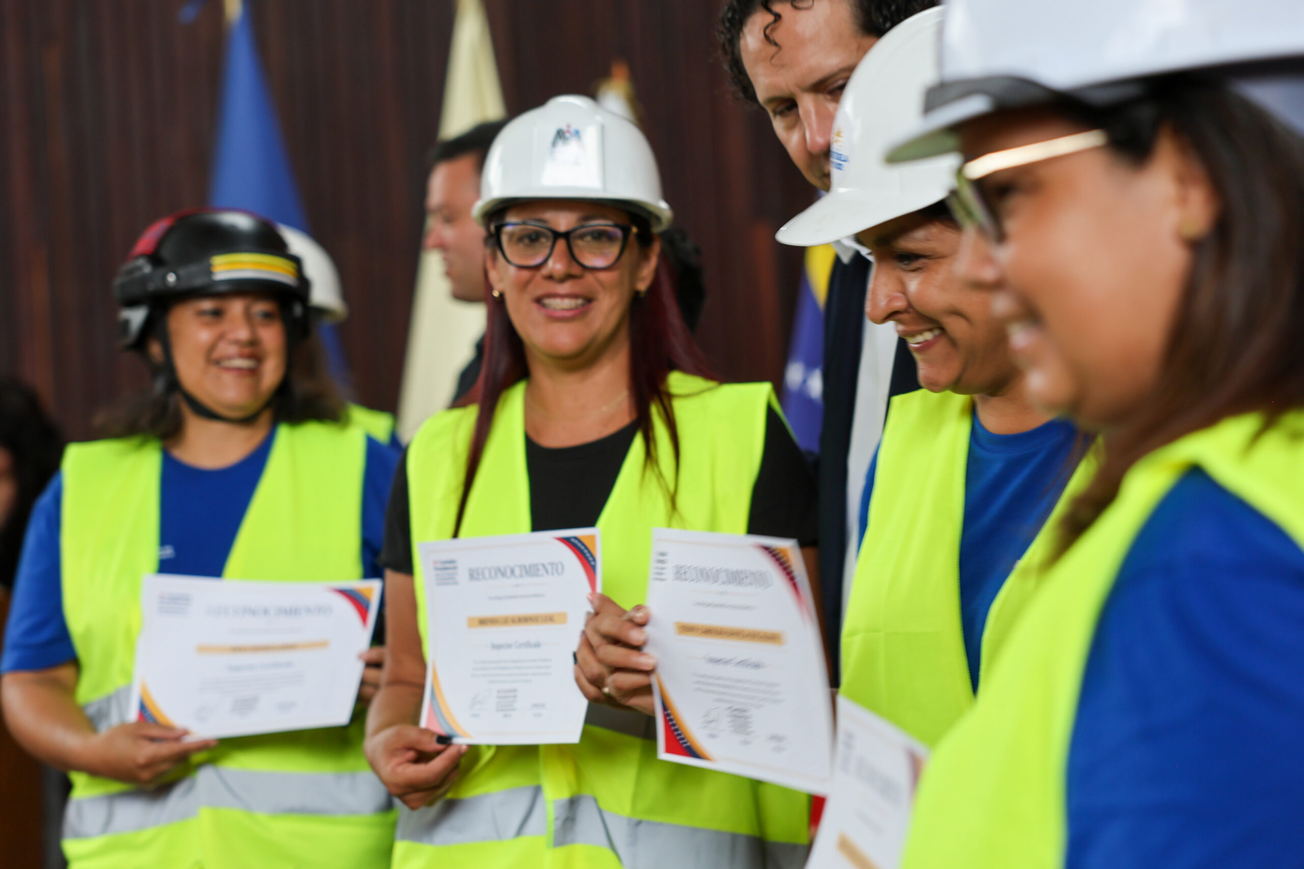 Comisión Presidencial reconoció la labor de más de 560 ingenieros desplegados tras eventos sísmicos