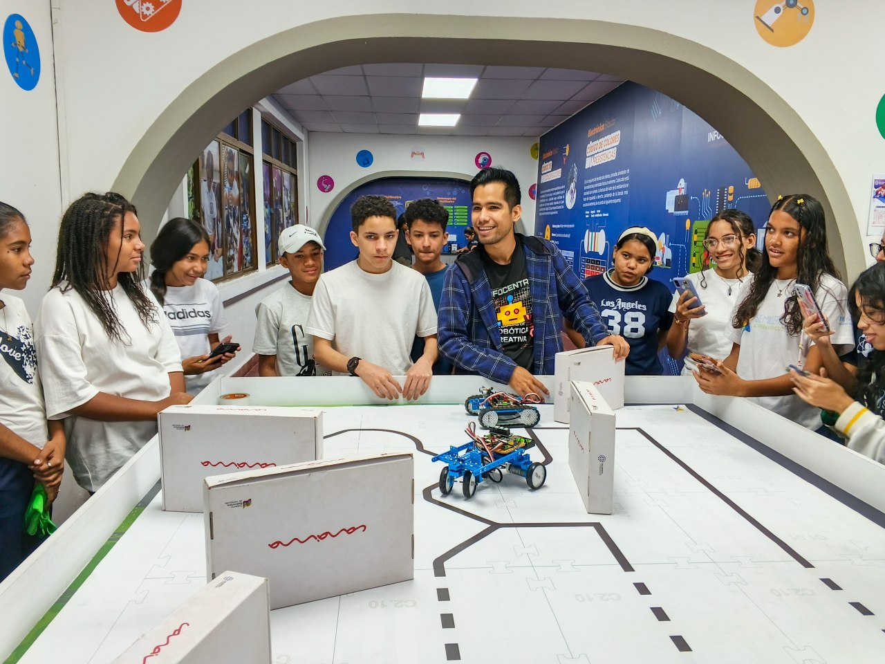 Plan de Vacaciones Científicas cierra su segunda semana en Anzoátegui explorando la robótica creativa