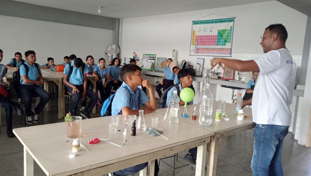 Programa Semilleros Científicos atiende a más de 200 estudiantes en el estado Sucre