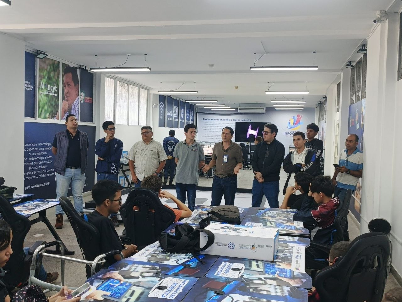 Infocentro inicia taller formativo de robótica y programación para jóvenes en Trujillo