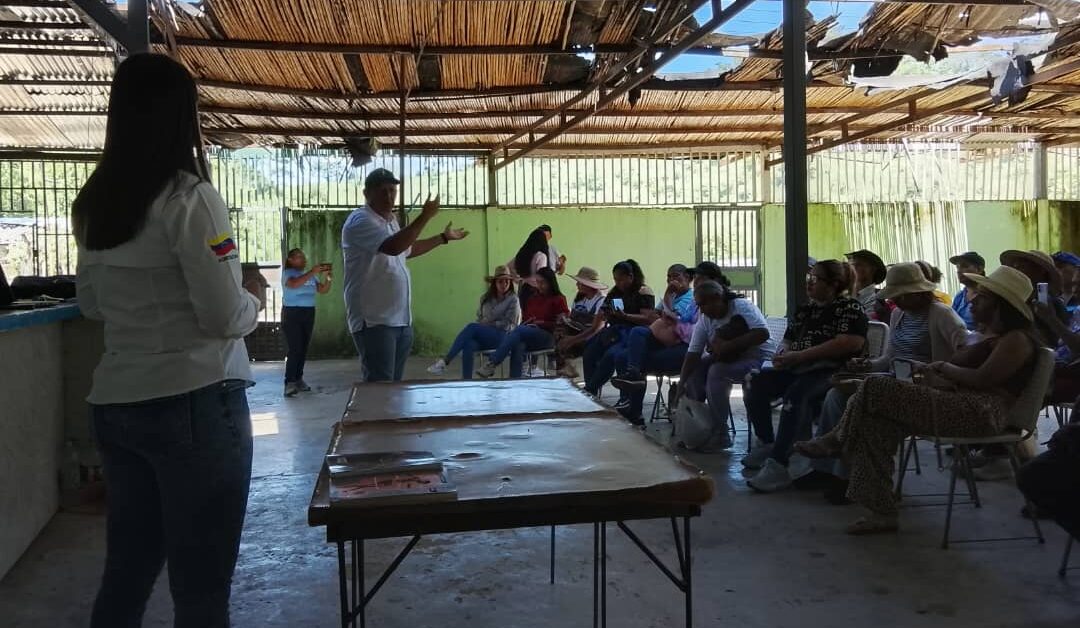 Fundacite Anzoátegui y Alianza Científico-Campesina abordaron impacto del cambio climático en el cultivo de café