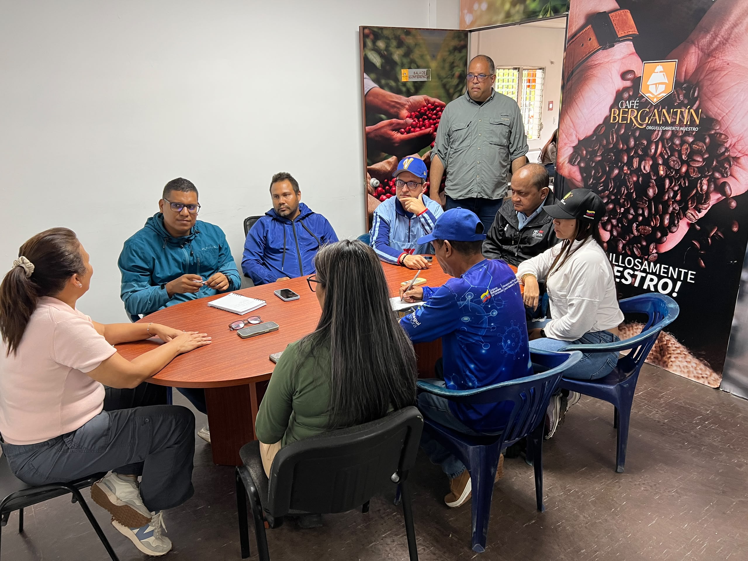Mincyt articula acciones para fortalecer la cadena productiva del café en Anzoátegui