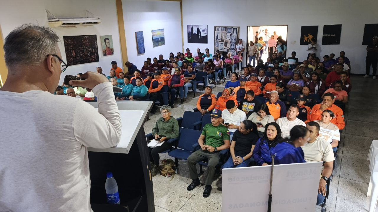Gobierno Bolivariano fortalece la gestión de riesgos en los municipios Ezequiel Zamora y Santa Bárbara