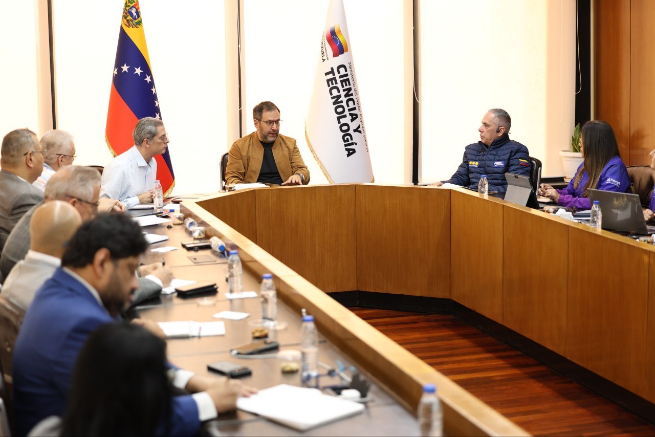 Ministro Yván Gil sostuvo encuentro con autoridades de Cantv y Movilnet para fortalecer redes de telecomunicación en Venezuela