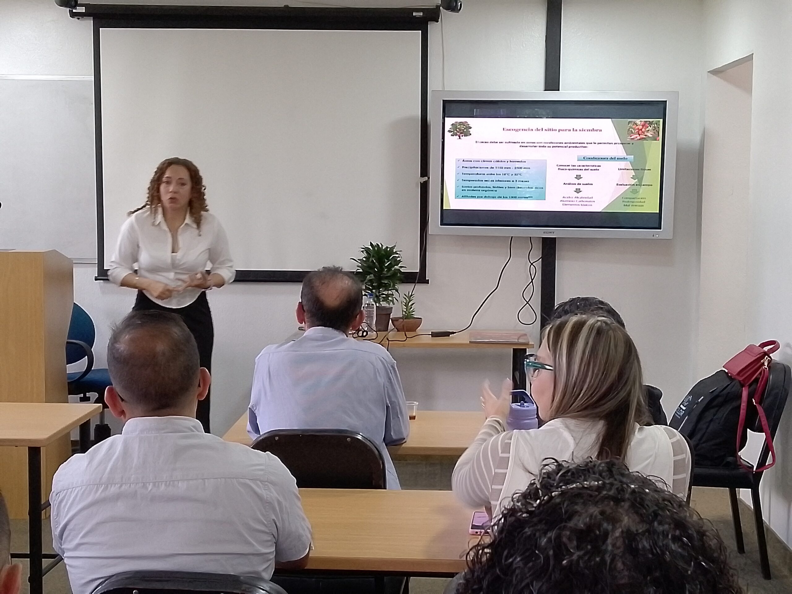 Fundacite Mérida dicta taller sobre manejo de plantaciones de cacao