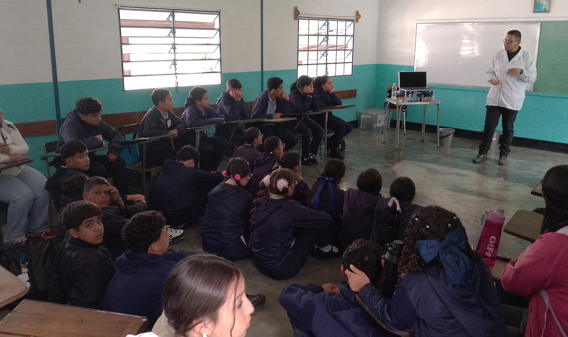 Más de 120 estudiantes merideños se acercan a las estrellas en la 2da Fase de la Semana Mundial del Espacio