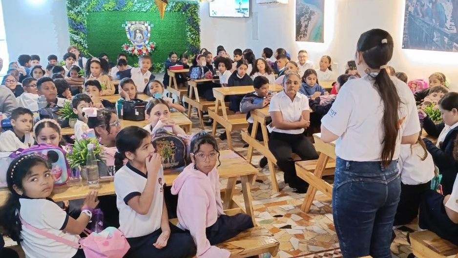 Más de 120 estudiantes de Bolívar celebraron la Semana Mundial del Espacio