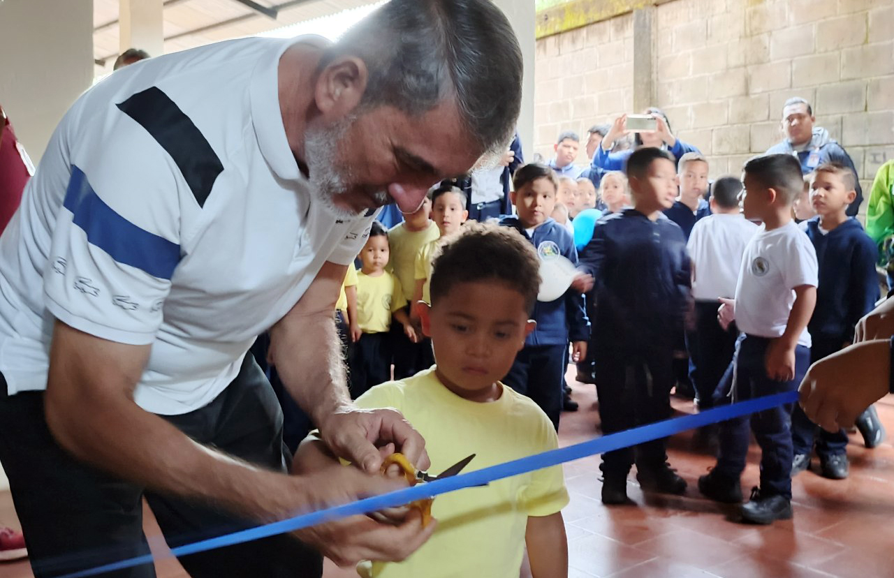 Mincyt inaugura Laboratorio de Tecnología y Robótica en la U.E. Gran Mariscal de Ayacucho en Amazonas