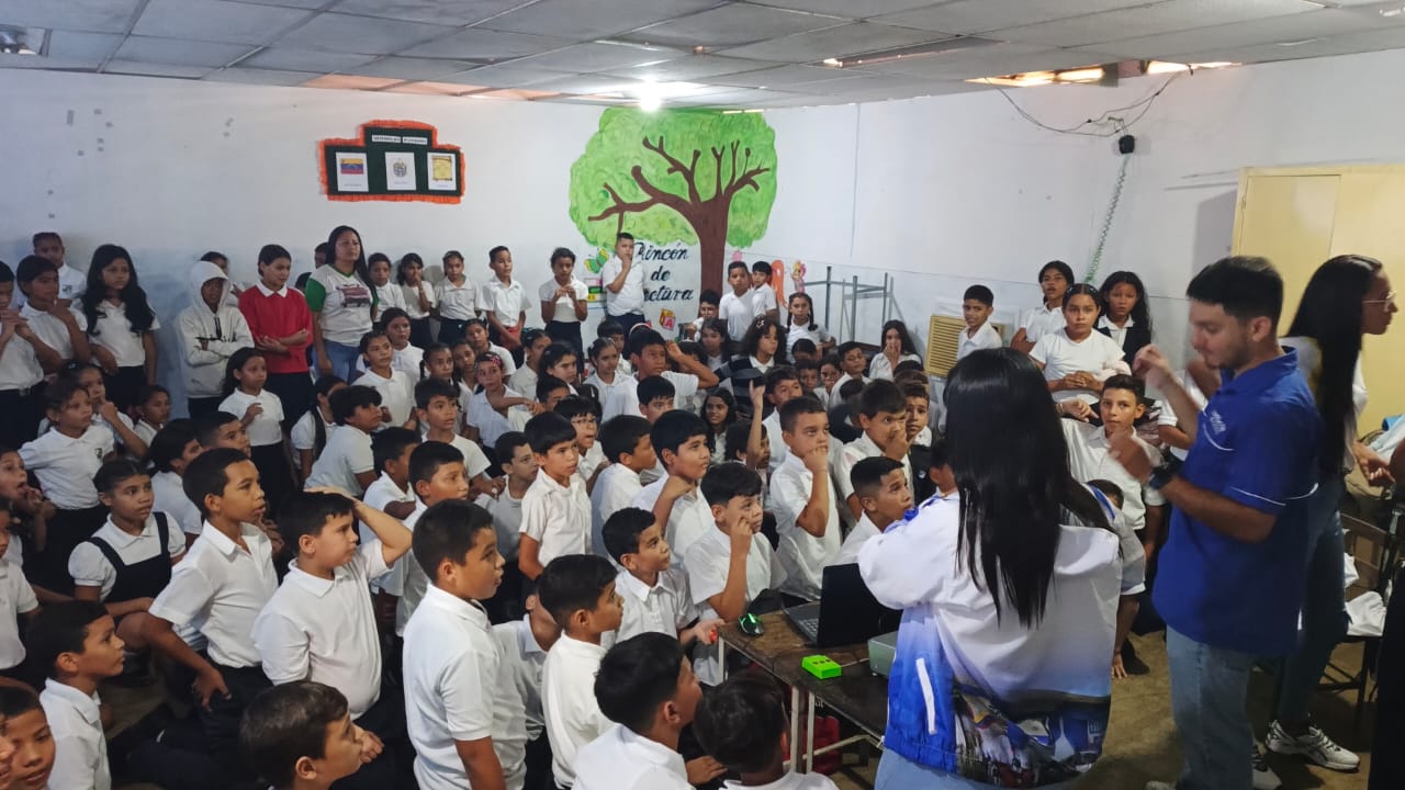 Con 180 niños y niñas inició con éxito la Semana Mundial del Espacio en Portuguesa