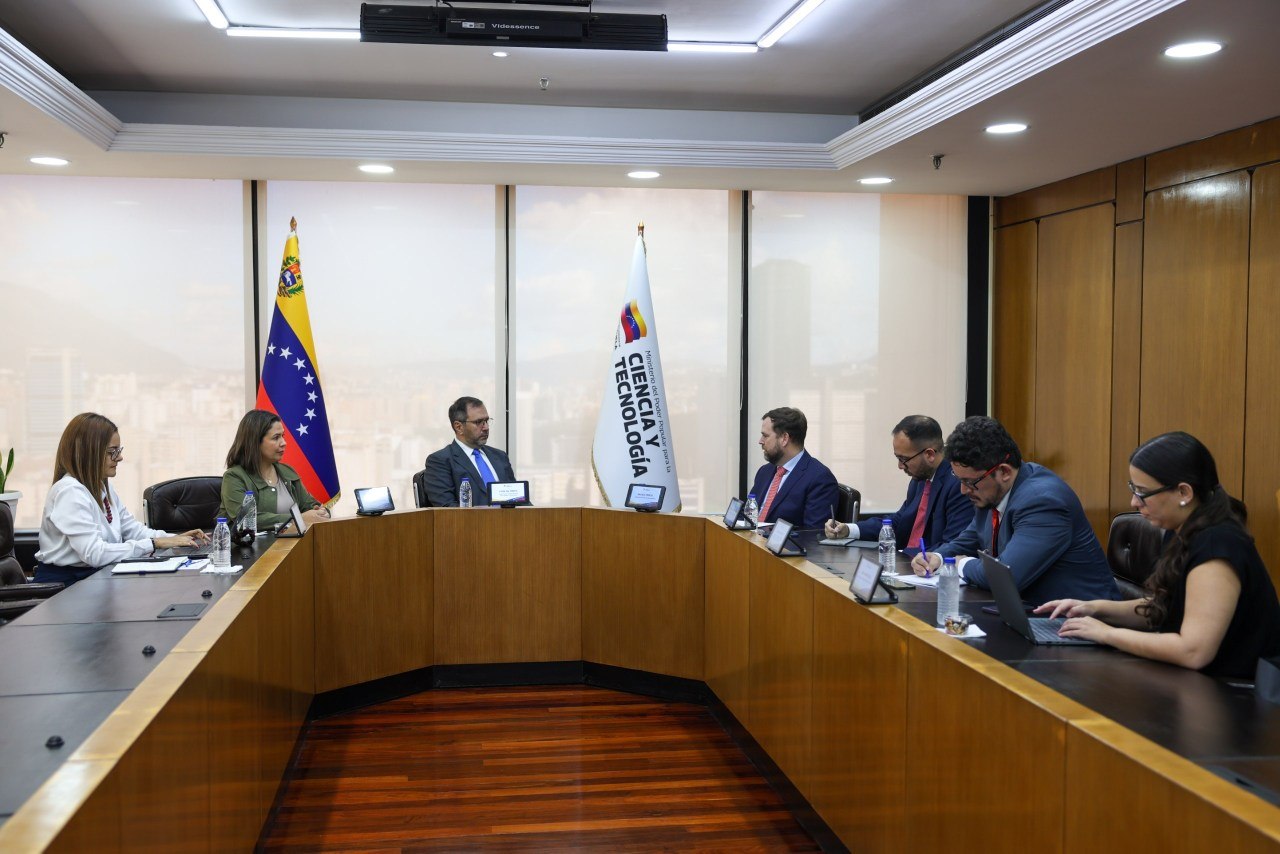 Mincyt impulsa alianzas con el Banco de Desarrollo de América Latina y el Caribe (CAF)